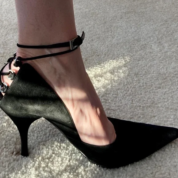 Vintage Prada Lace Back Pumps - Picture 6 of 11